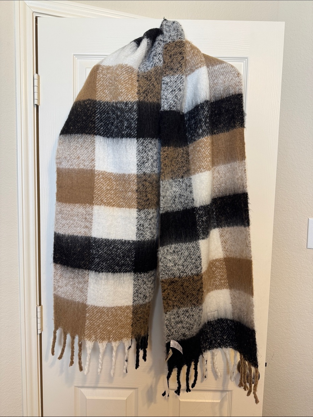 LOFT Plaid Fringe Winter Scarf- Black, White & Brown